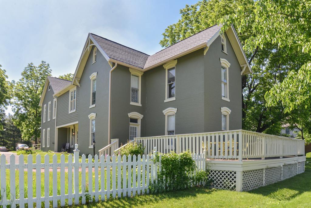 Prairie Guest House Fishers Exterior photo