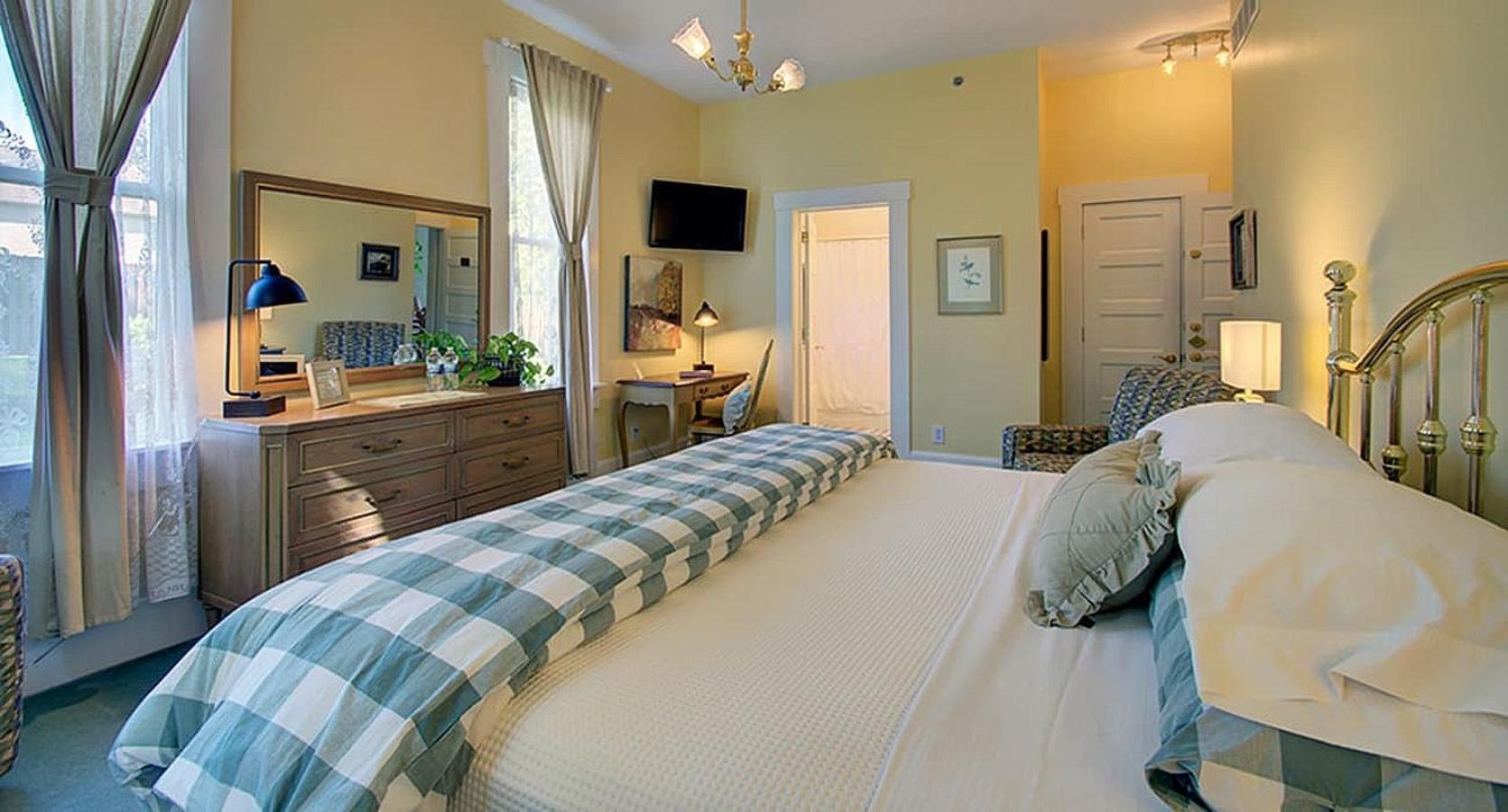 Prairie Guest House Fishers Exterior photo